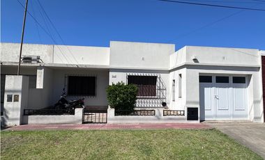 Hermosa casa en el barrio San Cayetano!!