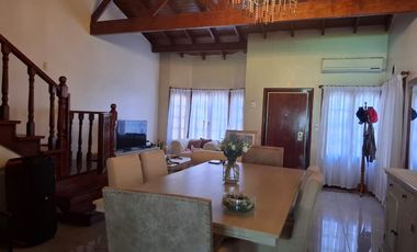 Casa en venta en Quilmes Centro
