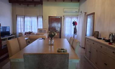Casa en venta en Quilmes Centro