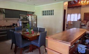Casa en venta en Quilmes Centro