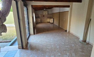 Departamento Tipo Casa en venta en Lanus Oeste