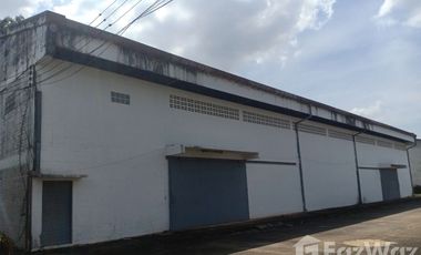 Warehouse for sale in Krok Sombun, Prachin Buri