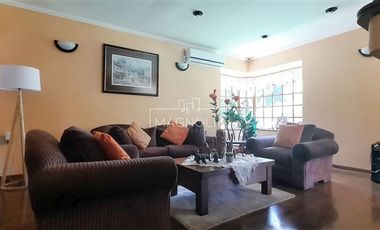 Casa en Venta en A pasos de colegio Trebulco