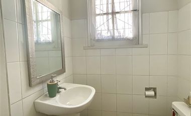 Casa en Arriendo en Felix De Amesti / Neveria