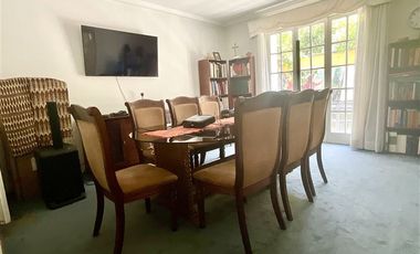 Casa en Arriendo en Felix De Amesti / Neveria