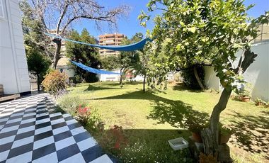 Casa en Arriendo en Felix De Amesti / Neveria