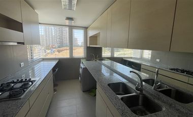 Departamento en Arriendo en Entrelomas 720