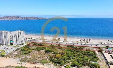Se arrienda terreno frente al mar por el verano