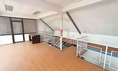 VENTA LOCAL COMERCIAL CON OFICINAS Y BODEGA, STGO