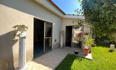 VENTA CASA 4 AMBIENTES  LA LUCILA DEL MAR GARAGE GAS NATURAL