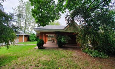 Casa en venta 3 ambientes en Florencio Varela - quincho y pileta
