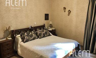Casa - Barrio Corimayo - Hermoso lote con salida a 2 calles