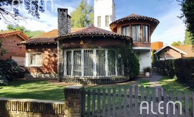Casa - Barrio Corimayo - Hermoso lote con salida a 2 calles