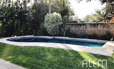 Casa - Barrio Corimayo - Hermoso lote con salida a 2 calles