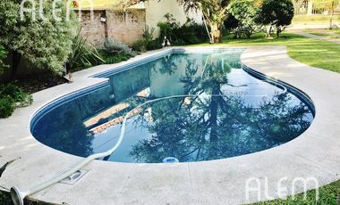 Casa - Barrio Corimayo - Hermoso lote con salida a 2 calles