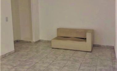 Oportunidad de inversión en Quilmes Centro - Amplio dos ambientes.