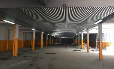 3 de febrero y Mitre - Edificio de cocheras / local comercial / oficinas