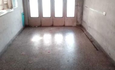 Casa en venta - 3 dormitorios 2 baños - Cochera - 490mts2 - Don Bosco, Quilmes