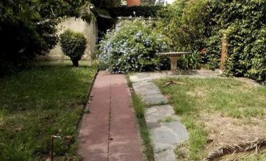 Casa en venta - 3 dormitorios 2 baños - Cochera - 490mts2 - Don Bosco, Quilmes