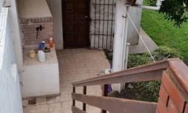 Casa en venta - 5 dormitorios 3 baños - 300mts2 totales - Santa Clara Del Mar
