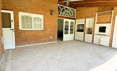 Venta Casa 3 Dormitorios Pueblo Esther GER