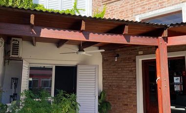 Casa en muy buenas condiciones y ubicación