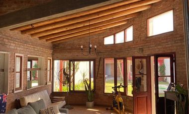 Casa en muy buenas condiciones y ubicación