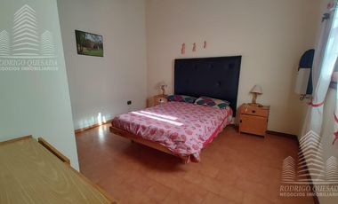 Dúplex en venta de 2 dormitorios c/ cochera en Costa Azul.