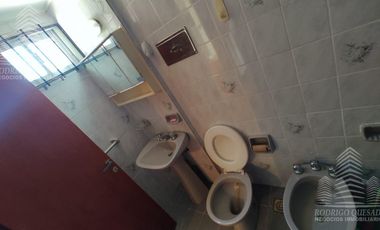 Dúplex en venta de 2 dormitorios c/ cochera en Costa Azul.