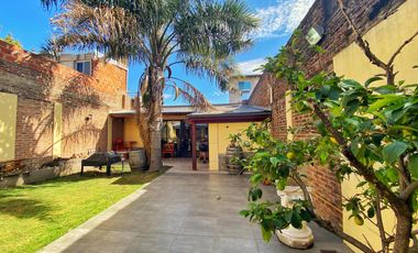 VENTA CASA 6 AMB 560 M2 LANUS OESTE