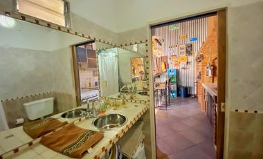 VENTA CASA 6 AMB 560 M2 LANUS OESTE