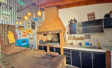 VENTA CASA 6 AMB 560 M2 LANUS OESTE