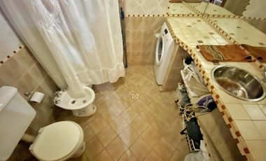 VENTA CASA 6 AMB 560 M2 LANUS OESTE