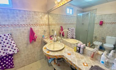 VENTA CASA 6 AMB 560 M2 LANUS OESTE
