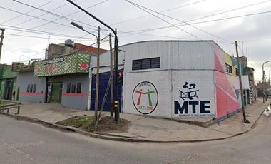 GALPON EN ESQUINA VENTA Juan Domingo Peron y Ejercito de los Andes  (LOMAS DE ZAMORA)