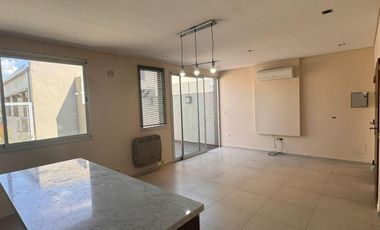 Departamento en venta - 2 Dormitorios 2 Baños -Cochera - 88Mts2 - La Plata