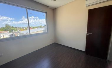 Departamento en venta - 2 Dormitorios 2 Baños -Cochera - 88Mts2 - La Plata