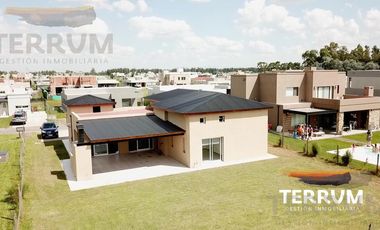 CASA VENTA CANNING BARRIO SANTA JUANA