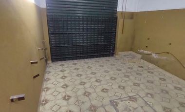 CASA CON DOS LOCALES EN VENTA Taborda  3729  (REMEDIOS DE ESCALADA)