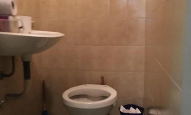 CASA CON DOS LOCALES EN VENTA Taborda  3729  (REMEDIOS DE ESCALADA)