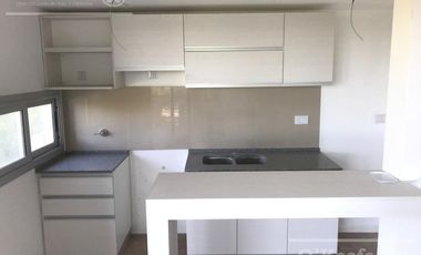 Departamento en venta de 2 ambientes en Altos de Sol, Berazategui