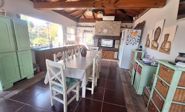 Casa con pileta en  Barrio cerrado LA Armonía. Ruta 2 km 380