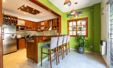 Venta Casa 5 Ambientes en Ramos Mejía