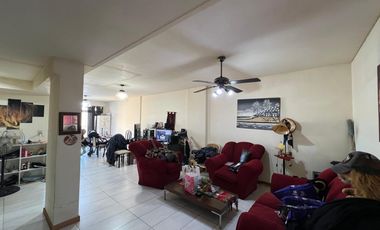 Departamento de tres ambientes a la venta en Avellaneda Centro