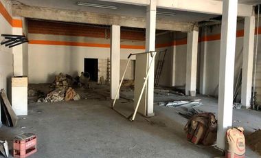 Edificio Comercial - Llavallol
