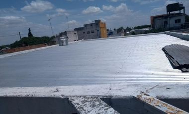 Edificio Comercial - Llavallol
