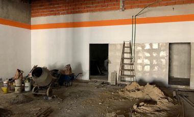 Edificio Comercial - Llavallol