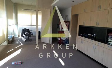 OPORTUNIDAD! IMPECABLE NAVE EN PARQUE INDUSTRIAL