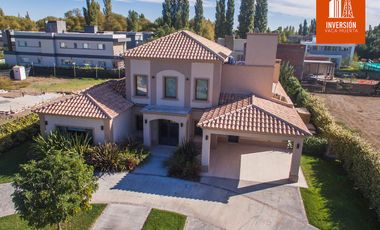 Venta de casa en Barrio Sauces del Lima - Neuquén Capital