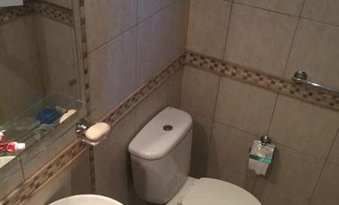 Casa en Venta en  444 e/ Belgrano y 23 City Bell - Alberto Dacal Propiedades